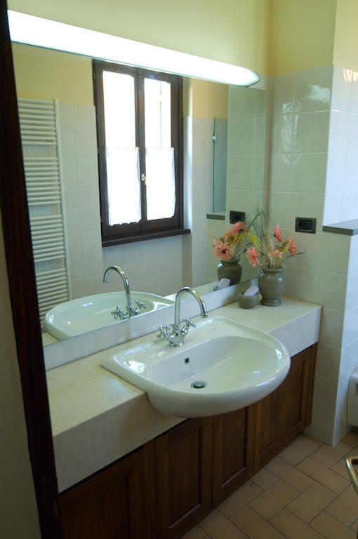 Residenza Isabella Guest House Spello Phòng bức ảnh